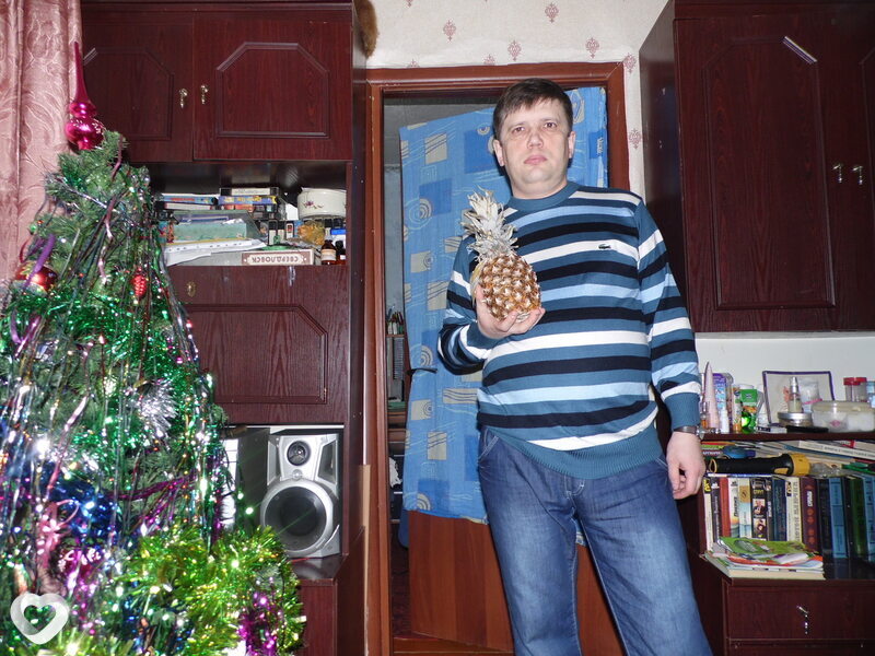 Толя