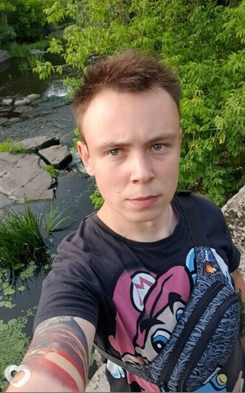 Женя