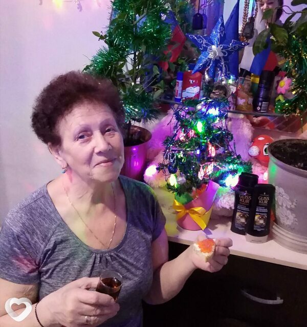 Полина
