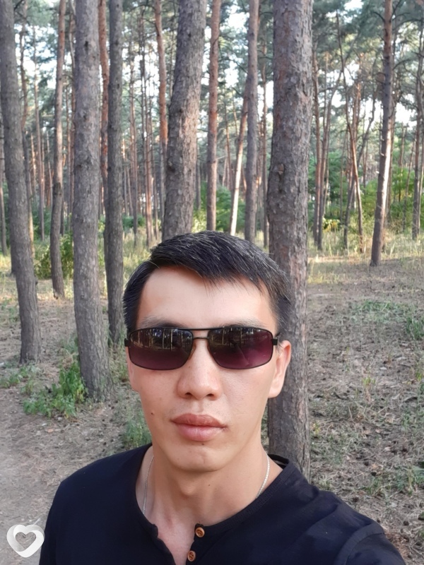 Толя