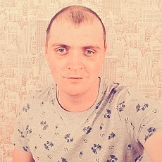 Артём