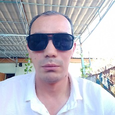 Юрий