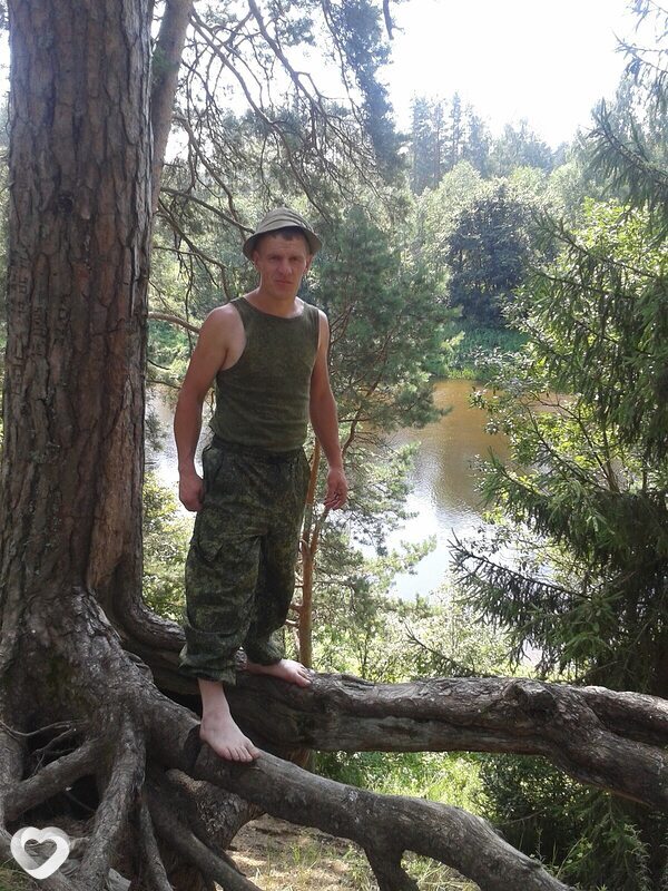 Толя