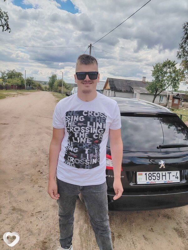 Денис