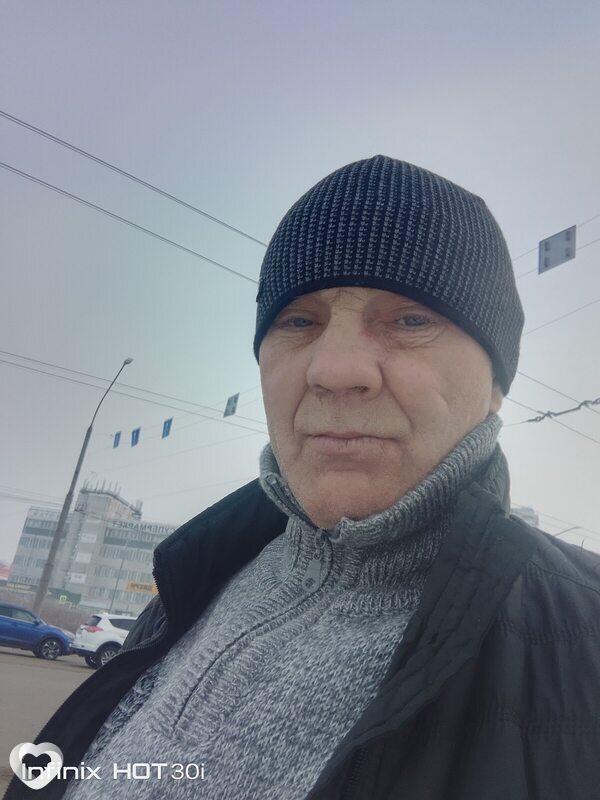 Артём
