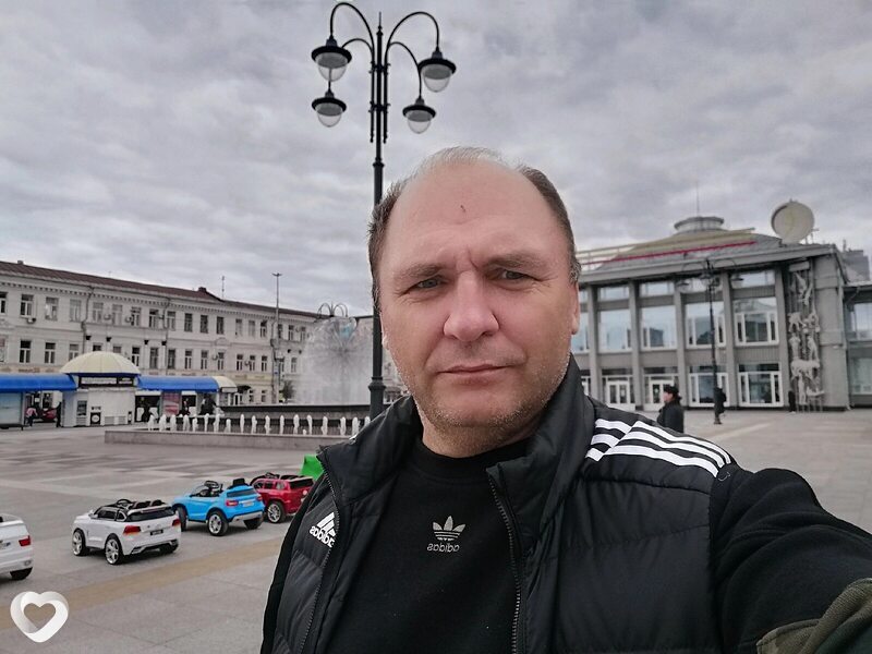 Толя