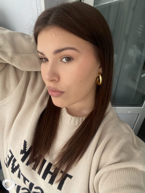 Мила