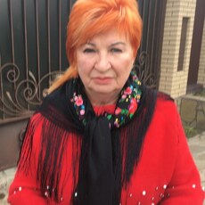 Оля