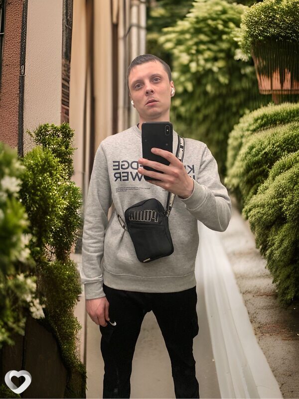 Толя