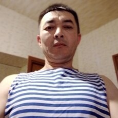 Артём