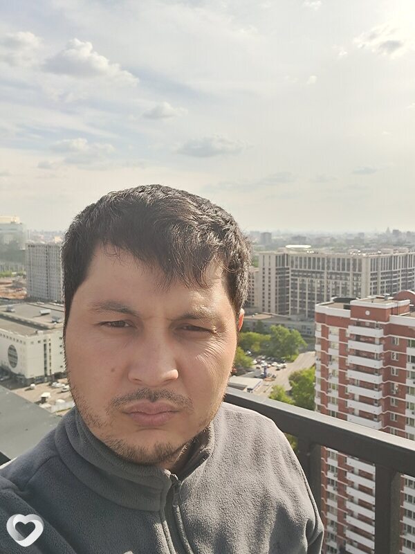 Артём