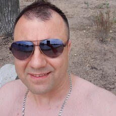 Валя