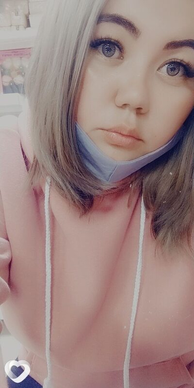 Оля