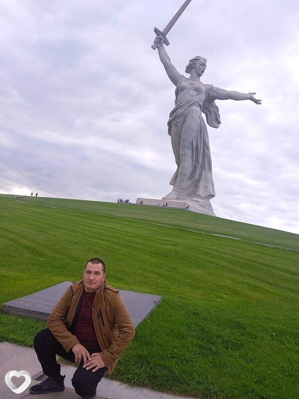 Артём