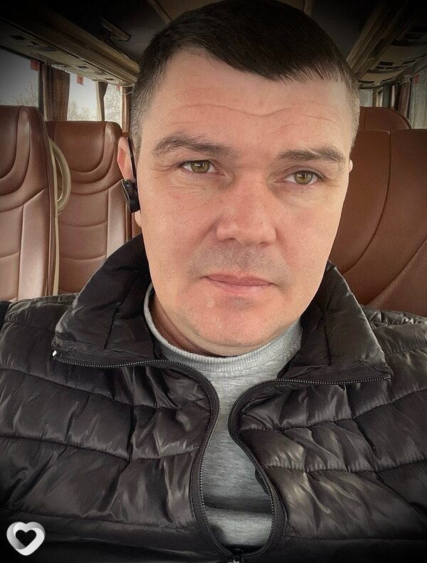 Артём