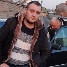 Артём