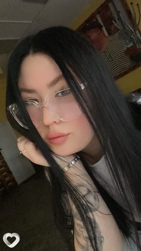 Аня