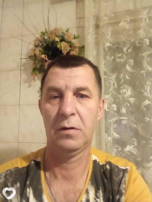 Артём