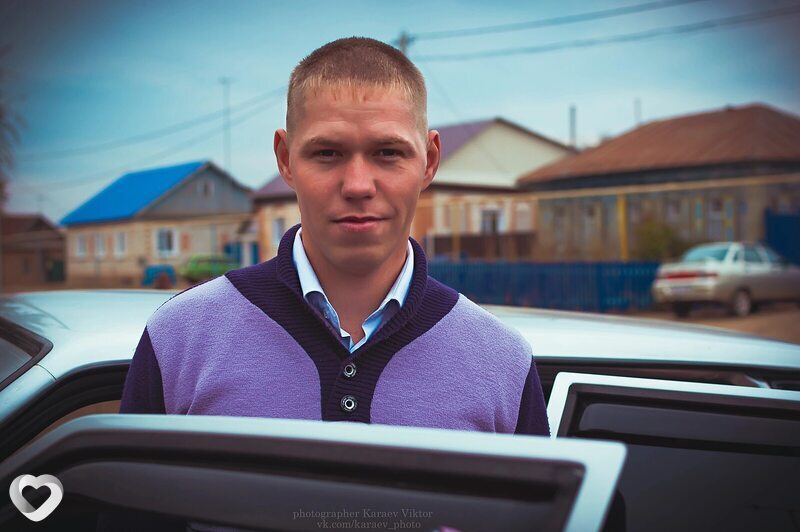 Толя