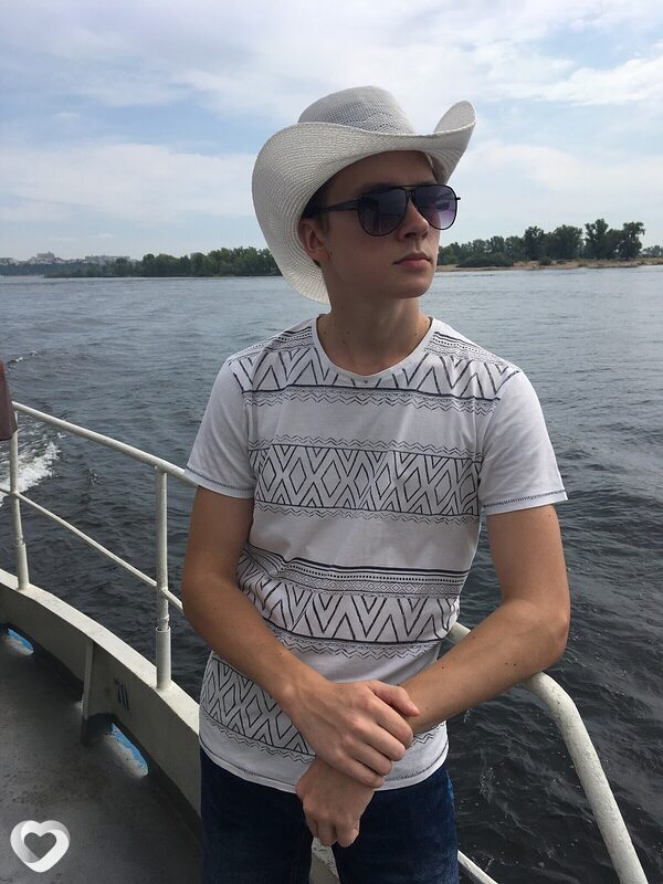 Платон