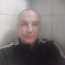 Артём