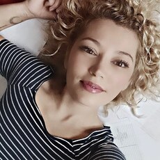 Аня