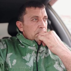 Артём