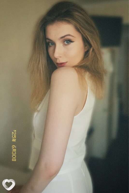 Аня