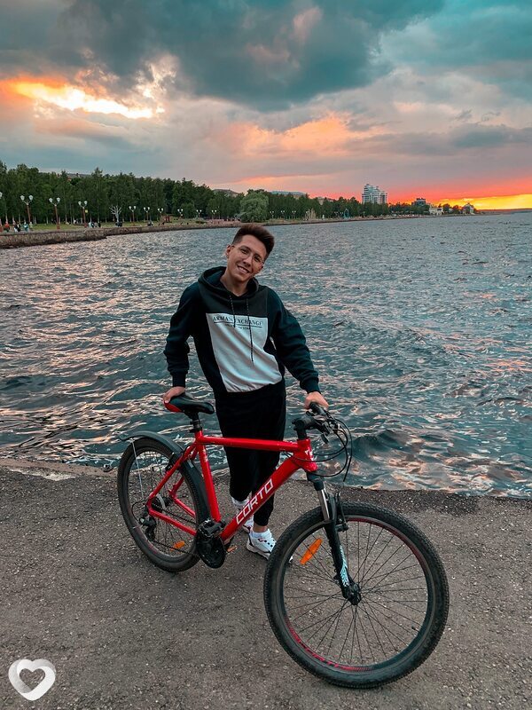 Свят