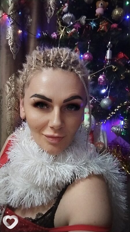 Полина