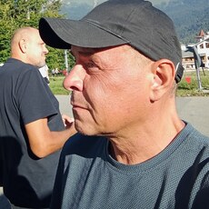 Юрий