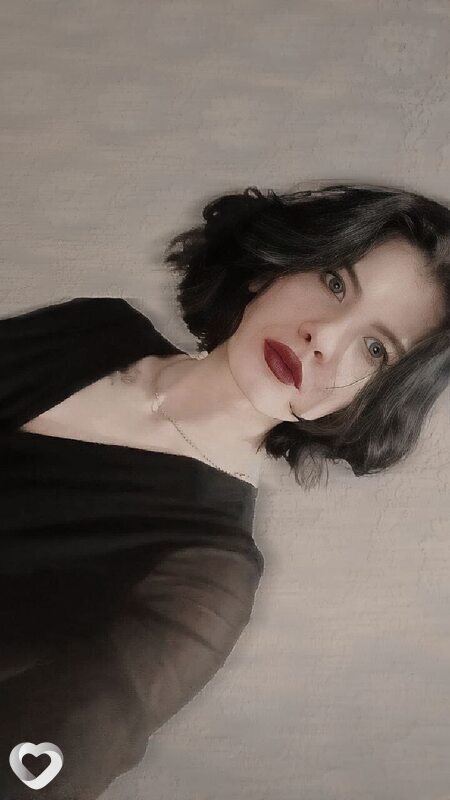 Мила