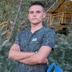 Артём