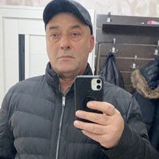 Валя