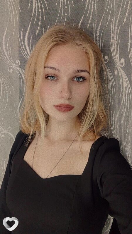 Полина