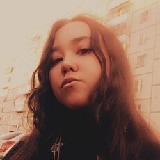 Оля