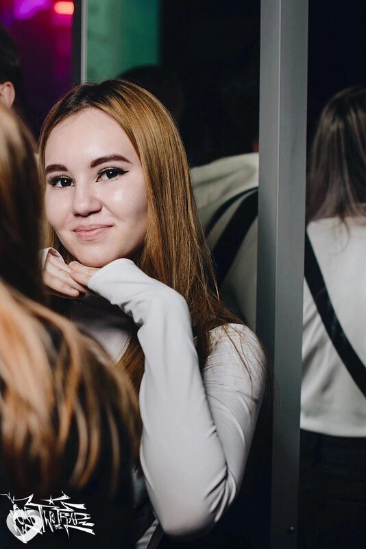 Валя