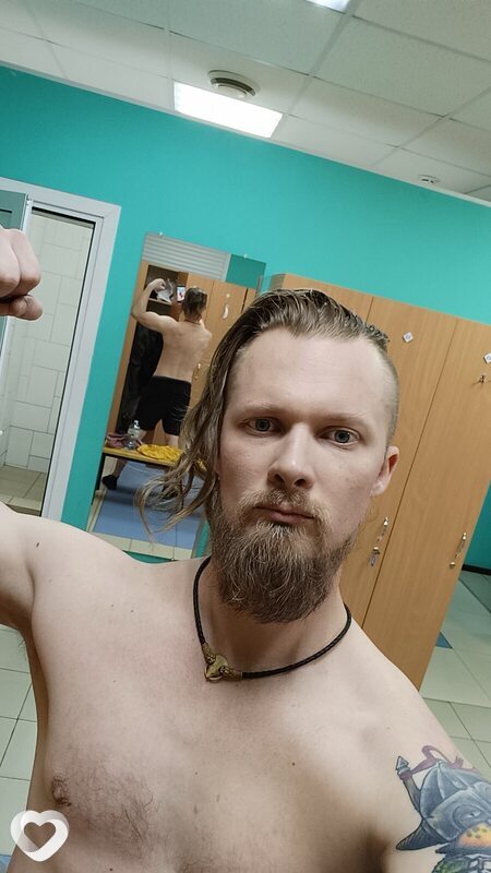 Женя
