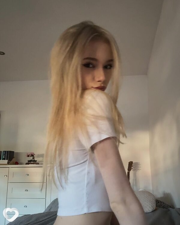 Ева
