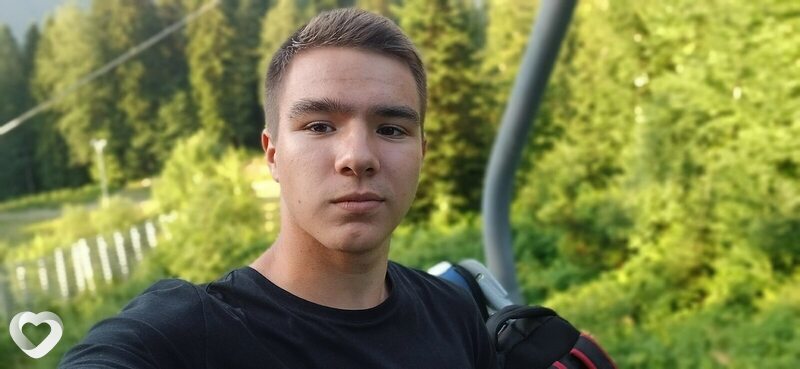 Женя