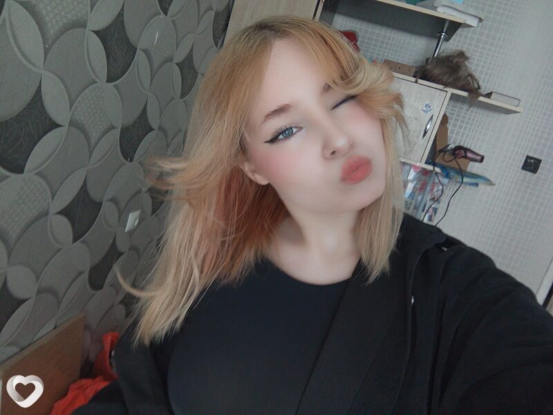 Юля