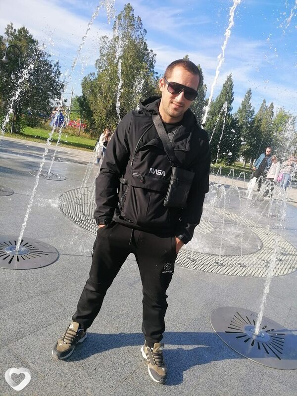 Женя