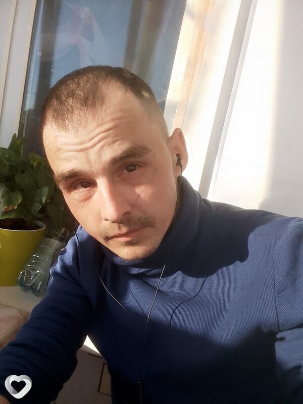 Артём