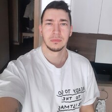 Артём