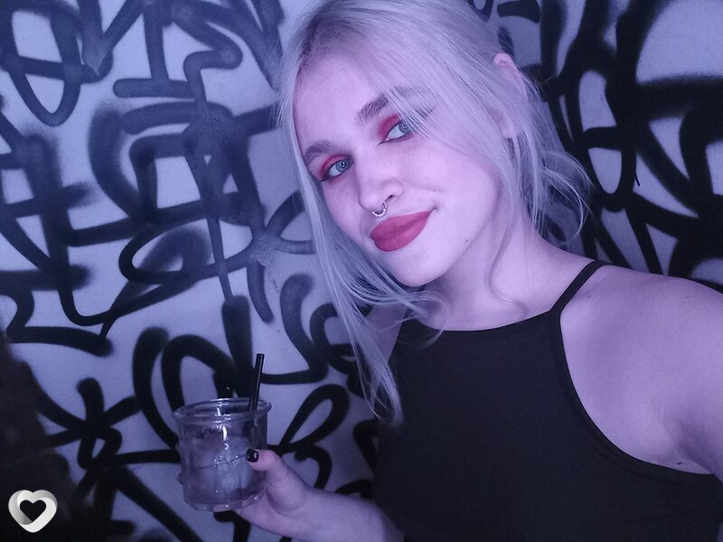 Ева