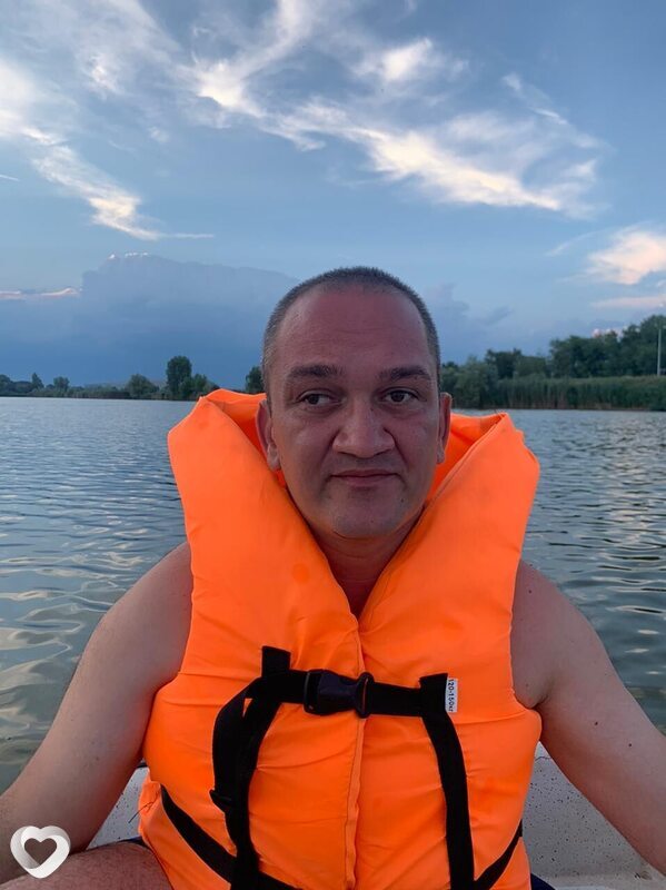 Свят