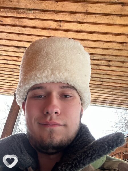 Артём