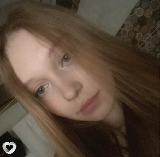 Оля