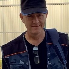 Артём
