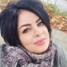 Полина